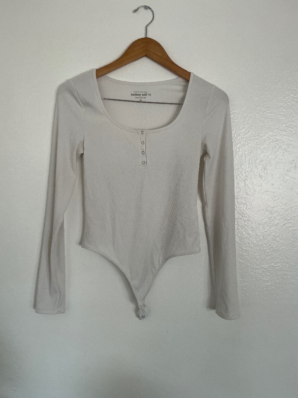 Aeropostale Buttery Soft White Ribbed Bodysuit Sz